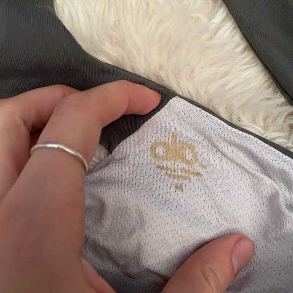 Alo tank top! - Picture 4 of 4